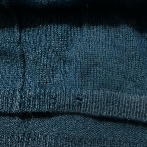 InCashmere Blue 100% Cashmere Slim Crew Neck Pullover Sweater, Women's Size XS - Picture 3 of 6